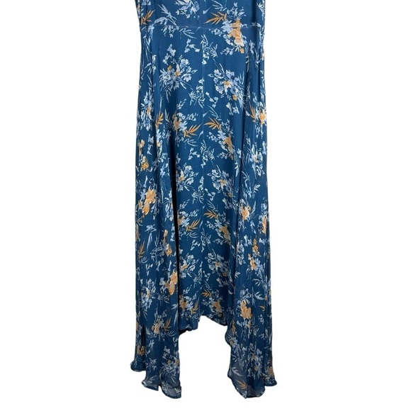 SUNDANCE ON THE BREEZE BLUE FLORAL VISCOSE SLEEVELESS SHARK BITE HEM MAXI DRESS - Picture 5 of 12